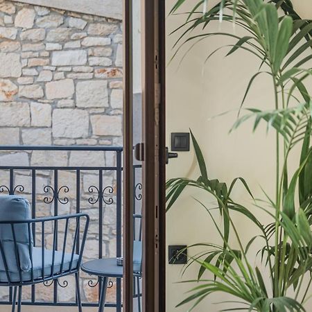 Achatis Suites Херсониссос Экстерьер фото
