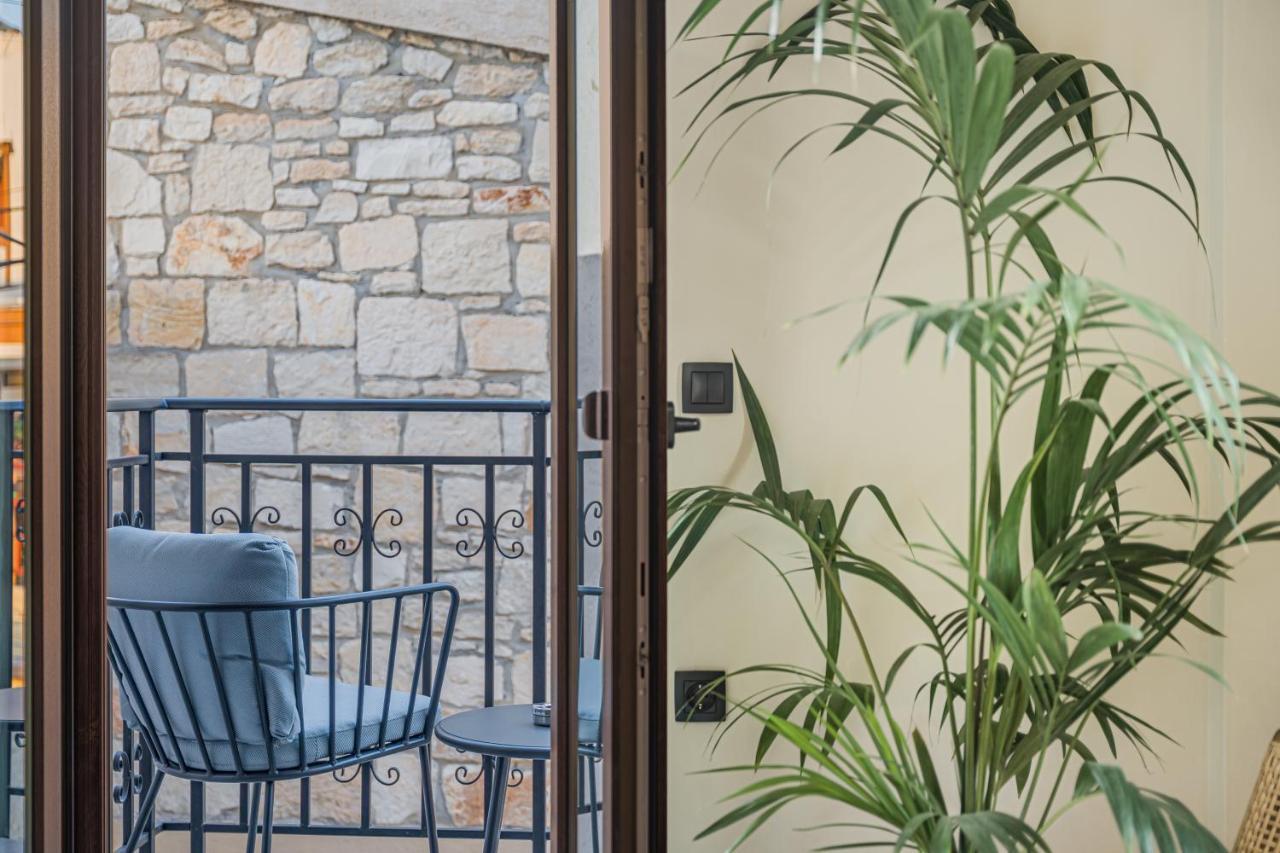 Achatis Suites Херсониссос Экстерьер фото