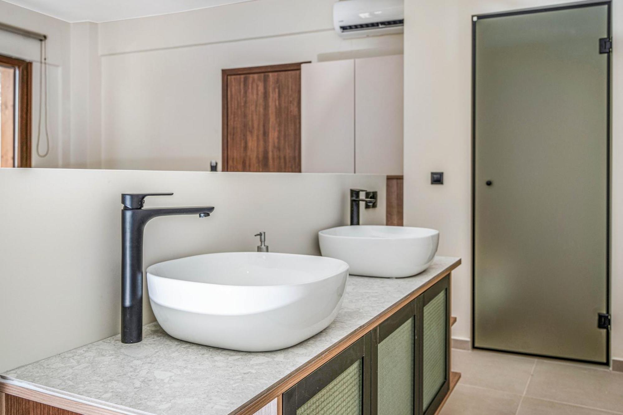 Achatis Suites Херсониссос Экстерьер фото
